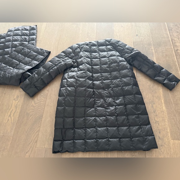 Theory Black Puffer Jacket with large detachable scarf. - Picture 6 of 14